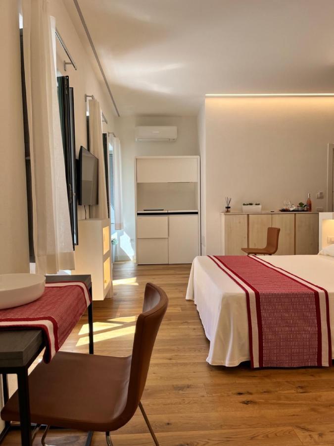 Hotel Dimora Elle La Maddalena  Exterior foto